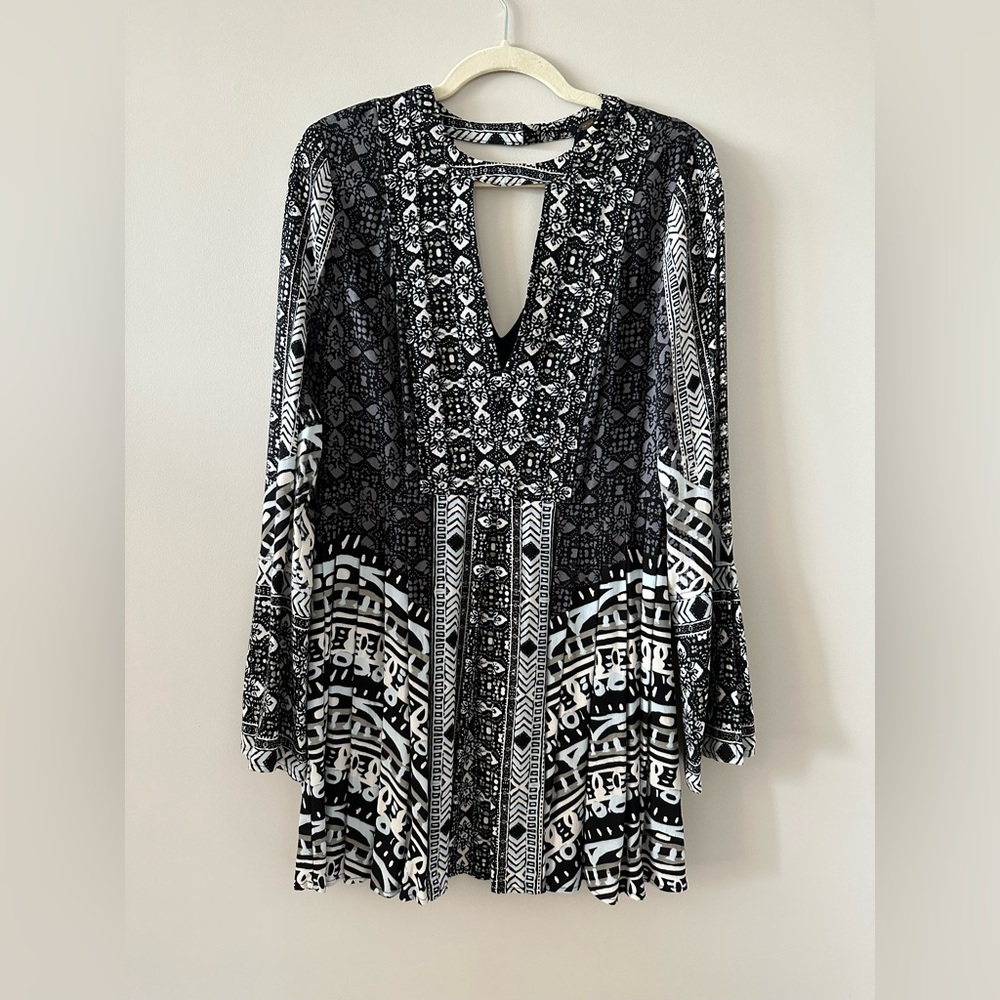 Free people bell sleeve tunic size 8
